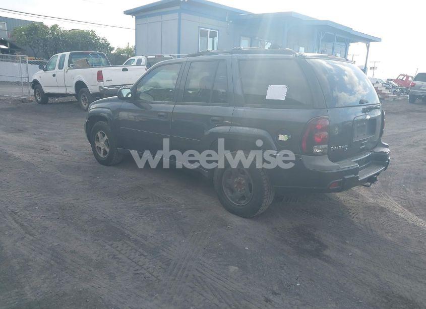 Photo 3 of 2006 Chevrolet Trailblazer LS (VIN 1GNDT13S362173009)