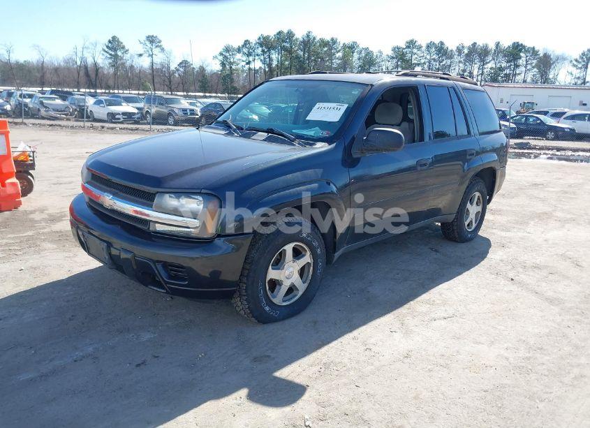 Photo 2 of 2006 Chevrolet Trailblazer LS (VIN 1GNDT13S362232558)
