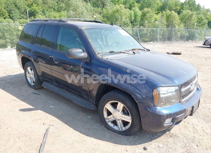 2008 Chevrolet Trailblazer LT (VIN 1GNDT13S382158917) main photo