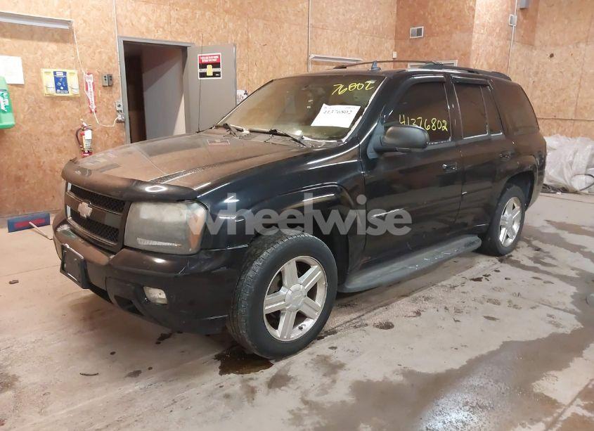 Photo 2 of 2008 Chevrolet Trailblazer LT (VIN 1GNDT13S382181579)