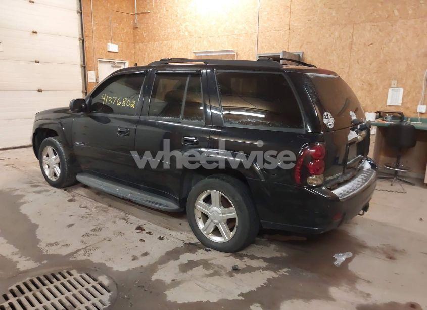 Photo 3 of 2008 Chevrolet Trailblazer LT (VIN 1GNDT13S382181579)