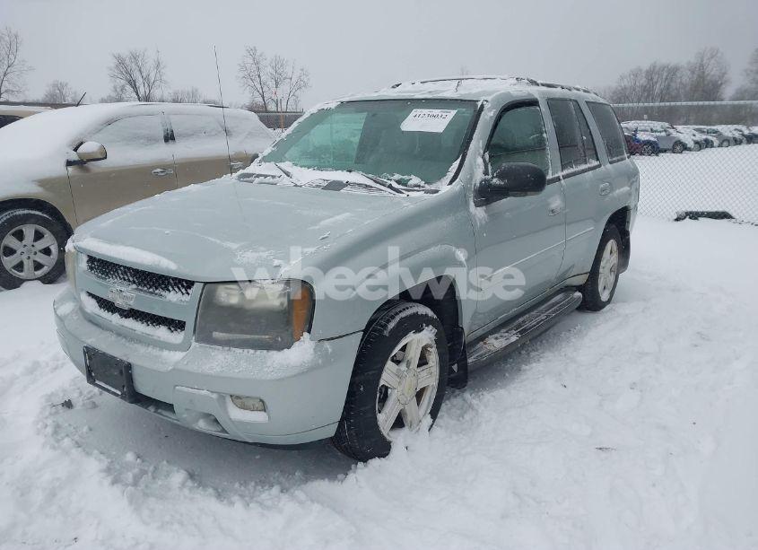 Photo 2 of 2008 Chevrolet Trailblazer LT (VIN 1GNDT13S382219179)