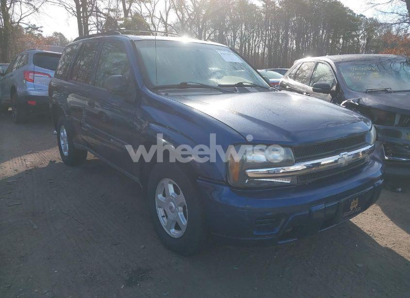 2002 Chevrolet Trailblazer LS (VIN 1GNDT13S422190962) main photo