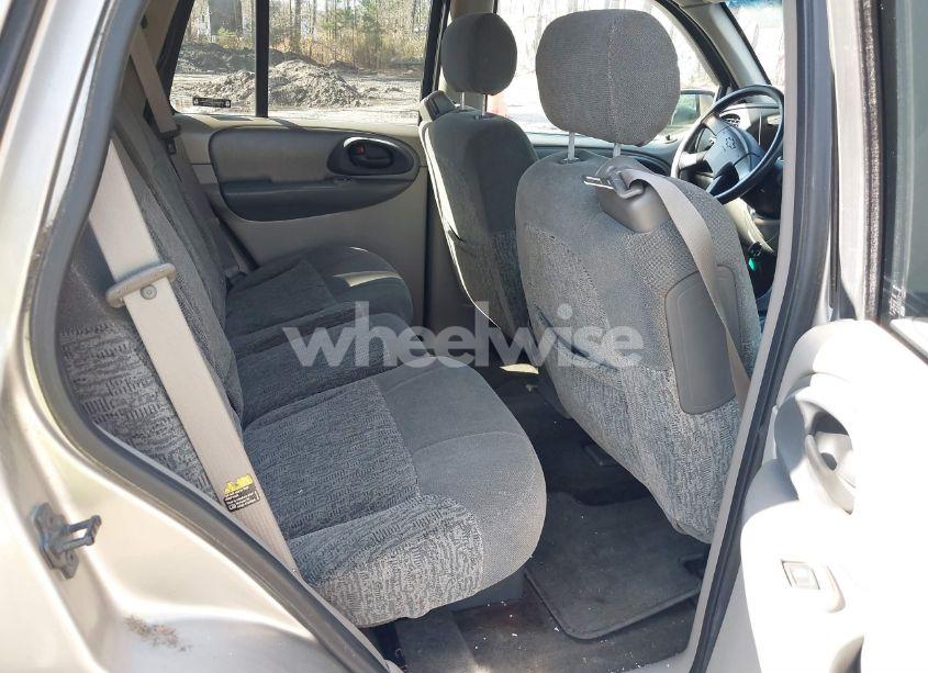 Photo 8 of 2002 Chevrolet Trailblazer LS (VIN 1GNDT13S422345395)