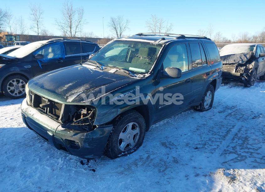 Photo 2 of 2002 Chevrolet Trailblazer LS (VIN 1GNDT13S422364657)