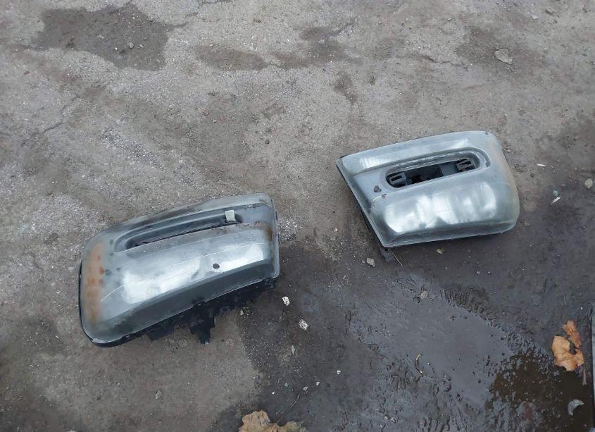 Photo 12 of 2002 Chevrolet Trailblazer LT (VIN 1GNDT13S422432259)