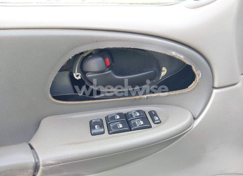 Photo 13 of 2003 Chevrolet Trailblazer LS (VIN 1GNDT13S432131251)