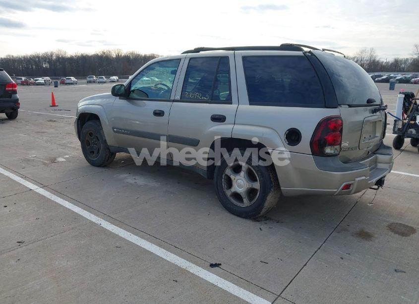 Photo 3 of 2003 Chevrolet Trailblazer LS (VIN 1GNDT13S432131251)