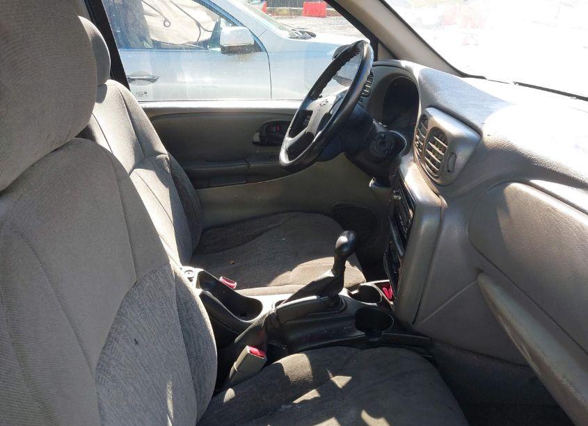 Photo 5 of 2003 Chevrolet Trailblazer LS (VIN 1GNDT13S432345138)