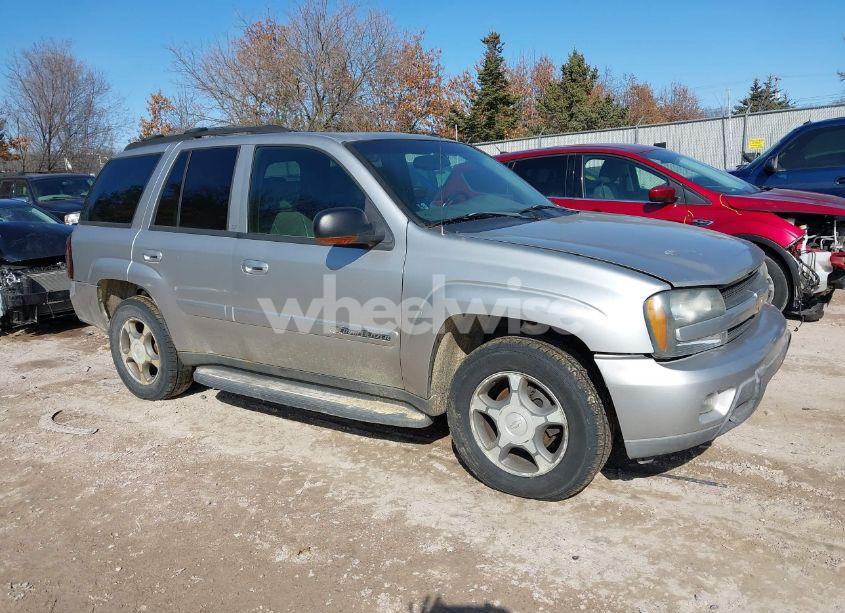 2004 Chevrolet Trailblazer LT (VIN 1GNDT13S442119957) main photo