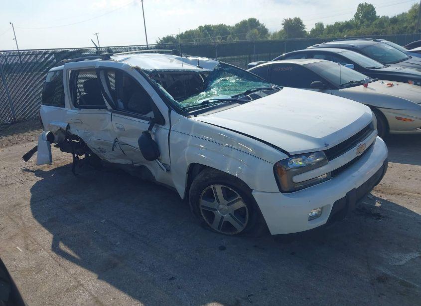 2004 Chevrolet Trailblazer LT (VIN 1GNDT13S442224868) main photo