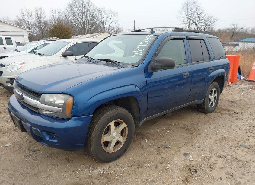 Photo 2 of 2006 Chevrolet Trailblazer LS (VIN 1GNDT13S462134560)