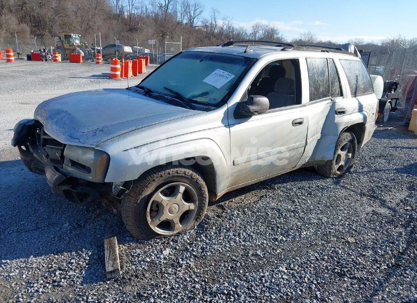 Photo 2 of 2007 Chevrolet Trailblazer LS (VIN 1GNDT13S472140764)