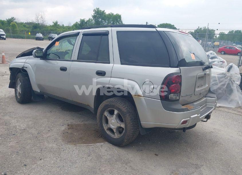 Photo 3 of 2007 Chevrolet Trailblazer LS (VIN 1GNDT13S472200218)