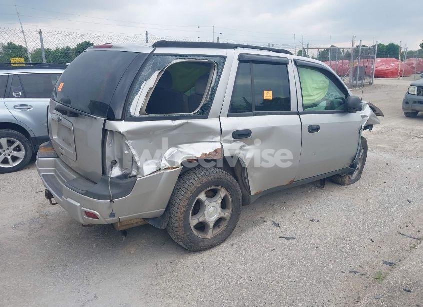 Photo 4 of 2007 Chevrolet Trailblazer LS (VIN 1GNDT13S472200218)