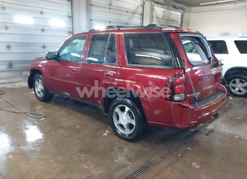 Photo 3 of 2008 Chevrolet Trailblazer LT (VIN 1GNDT13S482151801)