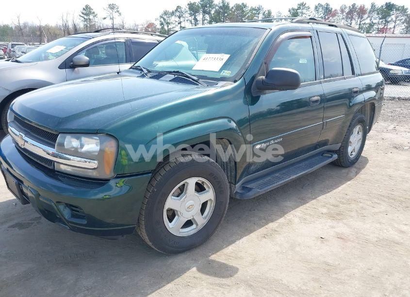 Photo 2 of 2002 Chevrolet Trailblazer LS (VIN 1GNDT13S522426504)