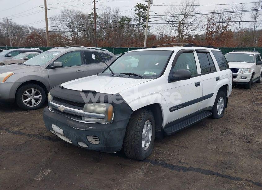 Photo 2 of 2003 Chevrolet Trailblazer LS/LT/LTZ (VIN 1GNDT13S532176702)