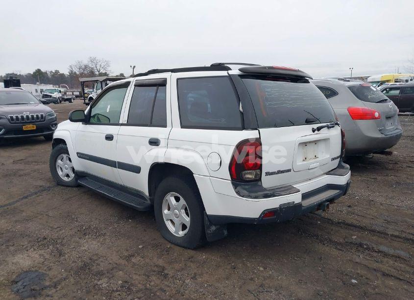 Photo 3 of 2003 Chevrolet Trailblazer LS/LT/LTZ (VIN 1GNDT13S532176702)