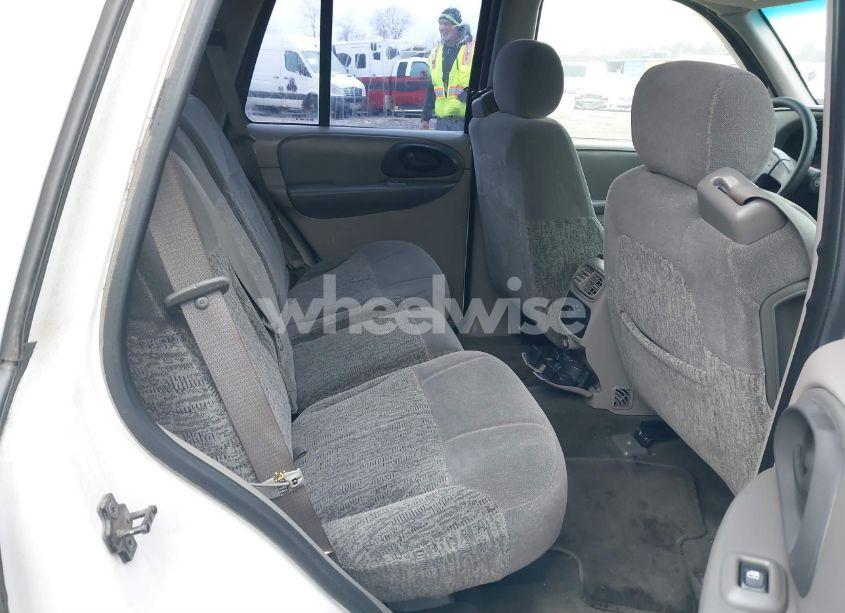 Photo 8 of 2003 Chevrolet Trailblazer LS/LT/LTZ (VIN 1GNDT13S532176702)