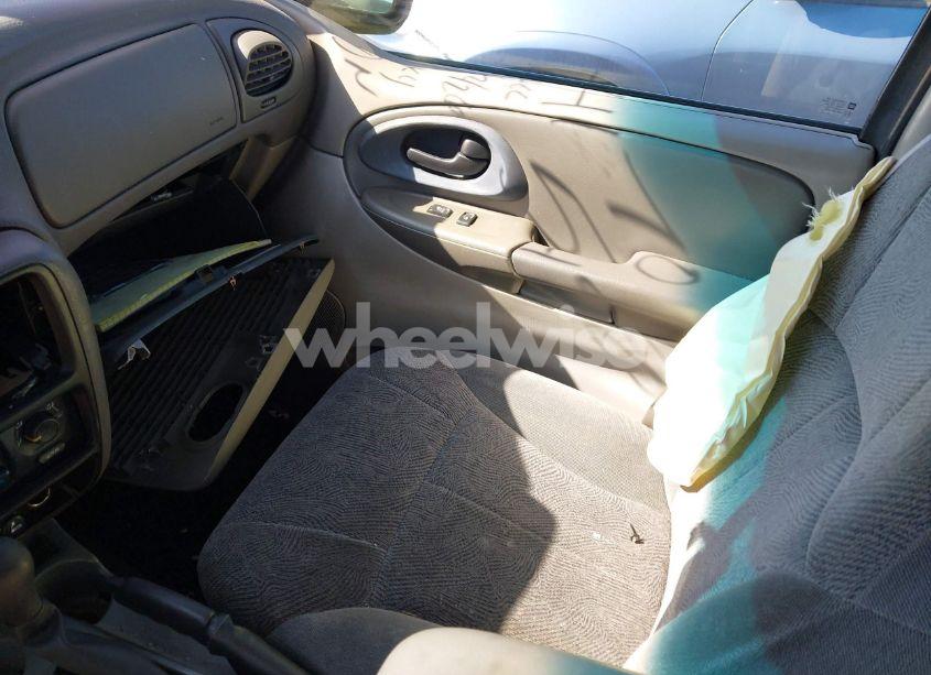 Photo 5 of 2003 Chevrolet Trailblazer LT (VIN 1GNDT13S532191538)
