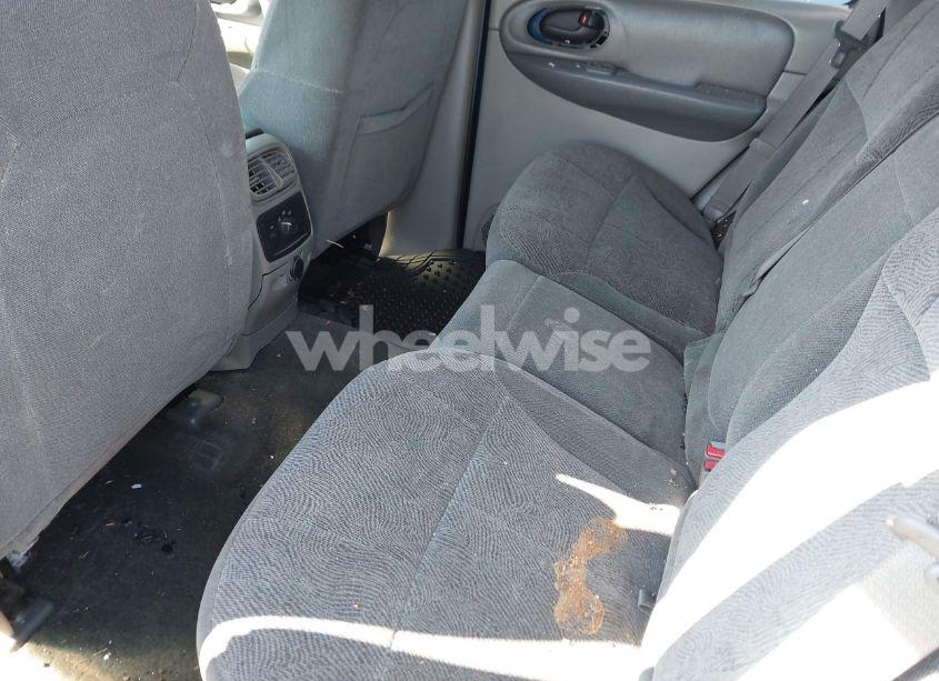 Photo 8 of 2003 Chevrolet Trailblazer LT (VIN 1GNDT13S532191538)