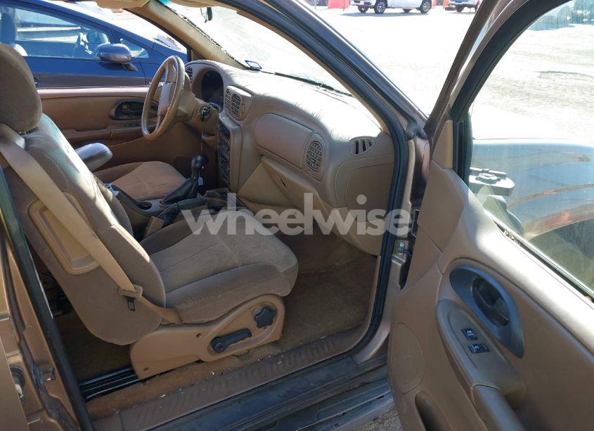 Photo 5 of 2003 Chevrolet Trailblazer LT (VIN 1GNDT13S532205809)