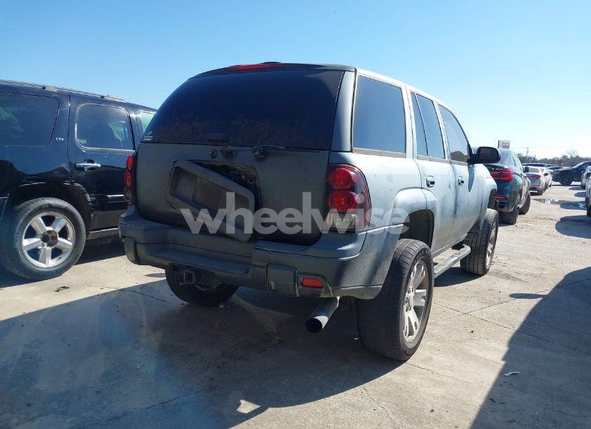 Photo 4 of 2004 Chevrolet Trailblazer LT (VIN 1GNDT13S542140462)