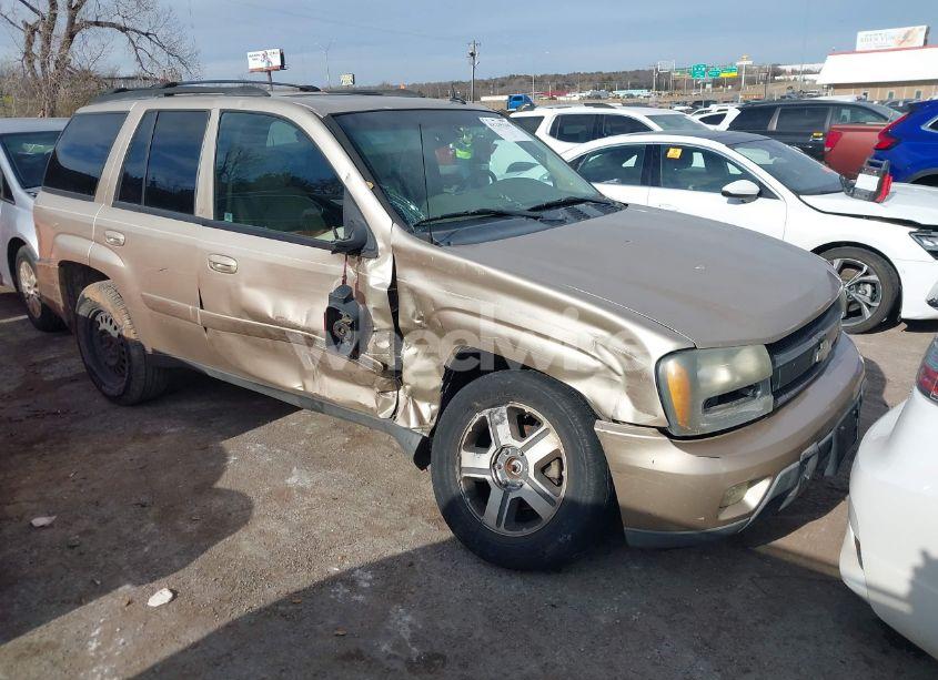 2004 Chevrolet Trailblazer LT (VIN 1GNDT13S542305300) main photo