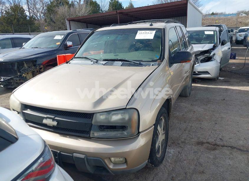 Photo 12 of 2004 Chevrolet Trailblazer LT (VIN 1GNDT13S542305300)