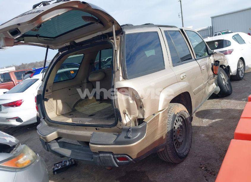Photo 4 of 2004 Chevrolet Trailblazer LT (VIN 1GNDT13S542305300)