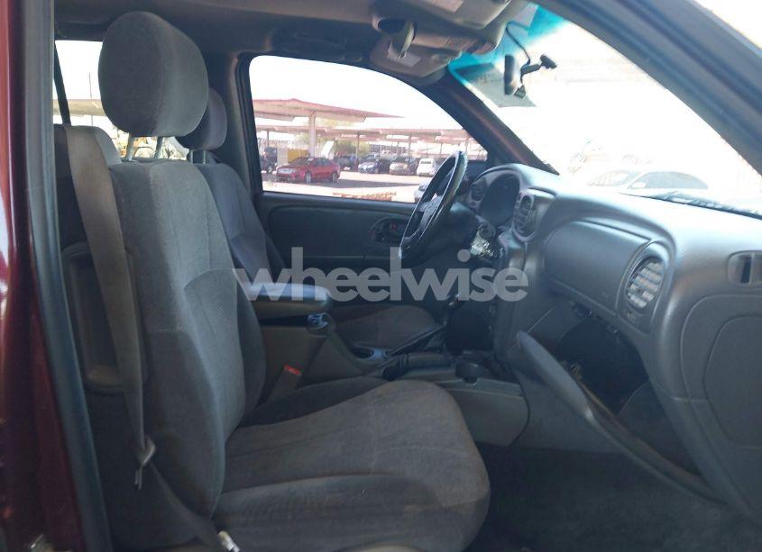 Photo 5 of 2004 Chevrolet Trailblazer LT (VIN 1GNDT13S542374567)