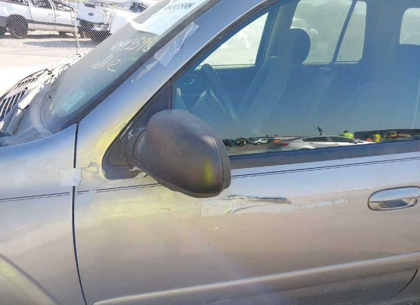 Photo 6 of 2005 Chevrolet Trailblazer LT (VIN 1GNDT13S552137160)