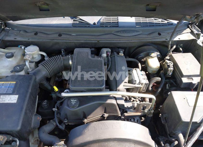 Photo 10 of 2005 Chevrolet Trailblazer LS (VIN 1GNDT13S552160518)