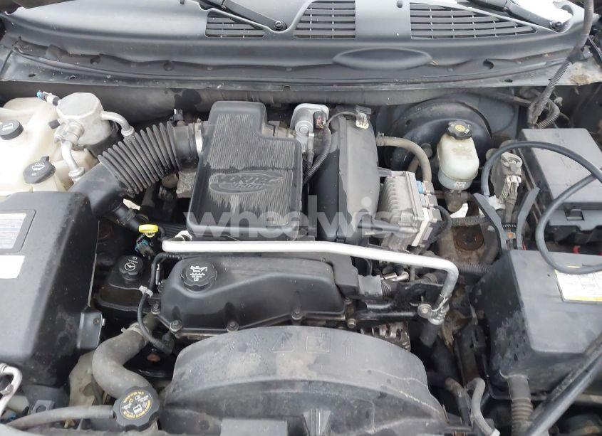 Photo 10 of 2005 Chevrolet Trailblazer LT (VIN 1GNDT13S552213766)