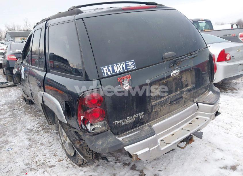 Photo 3 of 2005 Chevrolet Trailblazer LT (VIN 1GNDT13S552213766)