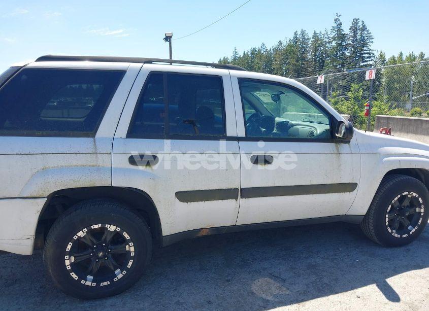 Photo 13 of 2005 Chevrolet Trailblazer LS (VIN 1GNDT13S552352974)