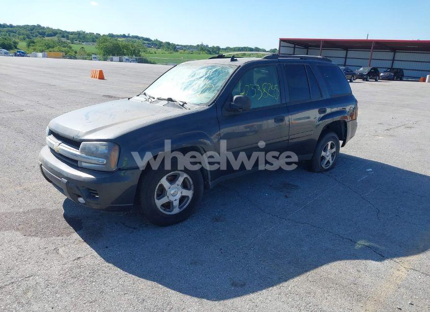 Photo 2 of 2006 Chevrolet Trailblazer LS (VIN 1GNDT13S562164134)