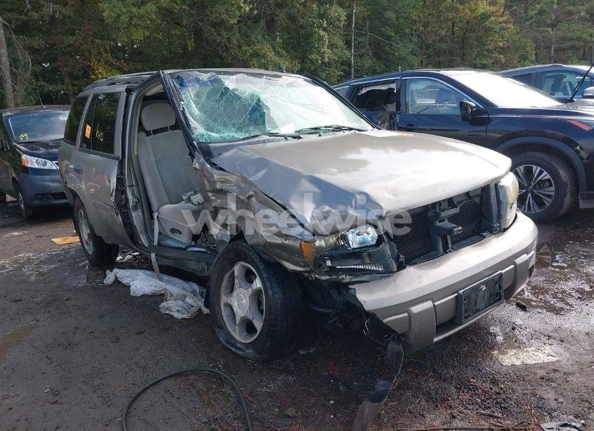 2007 Chevrolet Trailblazer LS (VIN 1GNDT13S572104775) main photo