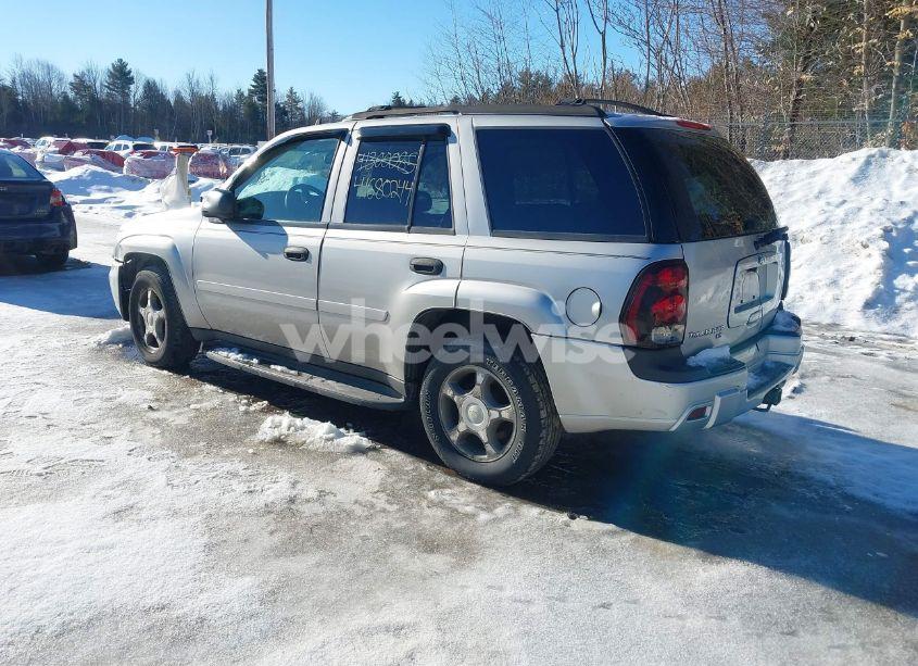Photo 3 of 2007 Chevrolet Trailblazer LS (VIN 1GNDT13S572246804)