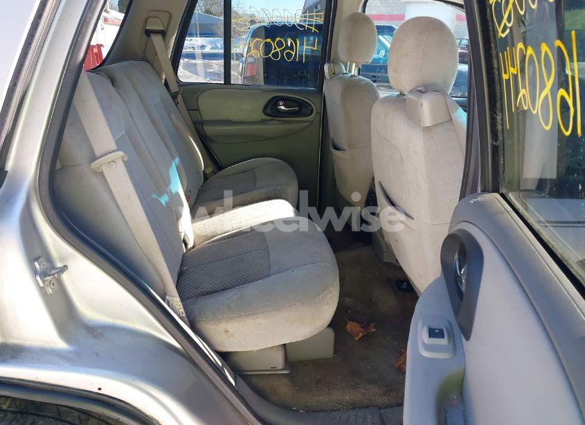 Photo 8 of 2007 Chevrolet Trailblazer LS (VIN 1GNDT13S572246804)