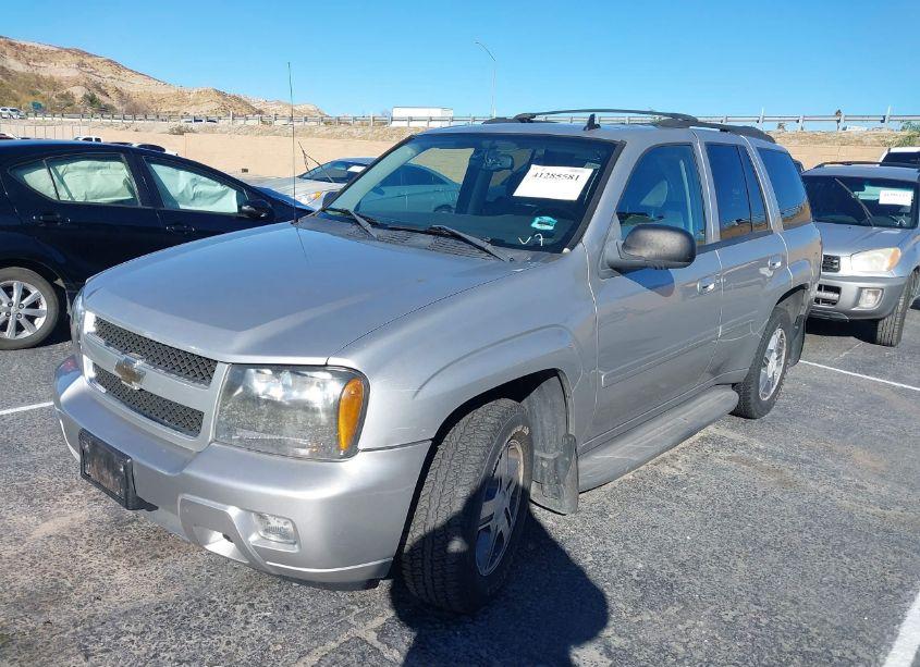 Photo 2 of 2007 Chevrolet Trailblazer LT (VIN 1GNDT13S572309819)