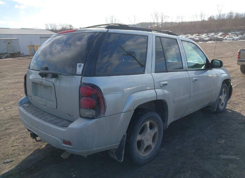 Photo 4 of 2008 Chevrolet Trailblazer LT (VIN 1GNDT13S582149054)