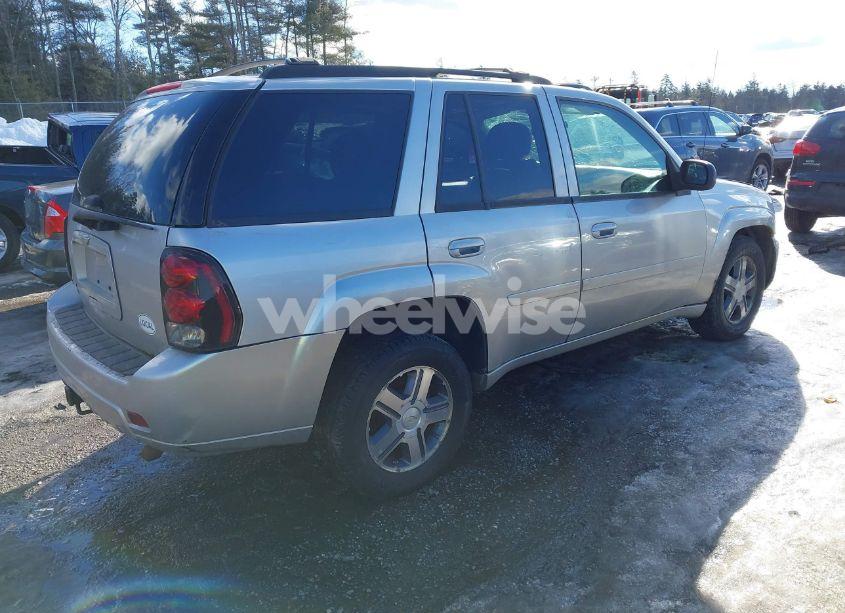 Photo 4 of 2008 Chevrolet Trailblazer LT (VIN 1GNDT13S582157865)