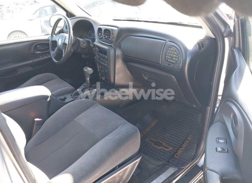 Photo 5 of 2008 Chevrolet Trailblazer LT (VIN 1GNDT13S582247663)