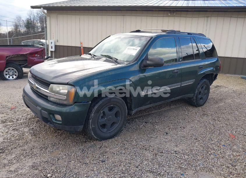 Photo 2 of 2002 Chevrolet Trailblazer LT (VIN 1GNDT13S622264902)