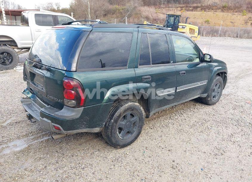 Photo 4 of 2002 Chevrolet Trailblazer LT (VIN 1GNDT13S622264902)