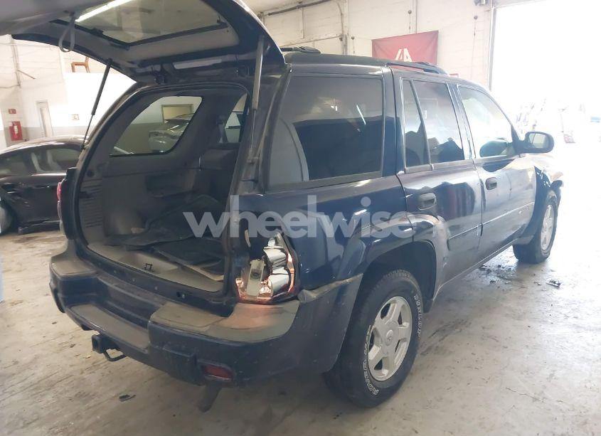 Photo 4 of 2002 Chevrolet Trailblazer LS (VIN 1GNDT13S622499848)