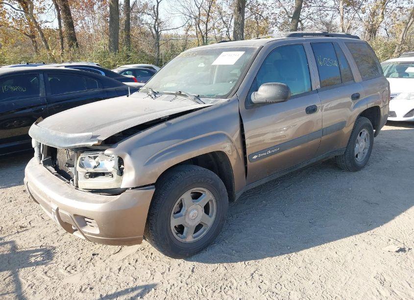 Photo 2 of 2003 Chevrolet Trailblazer LS (VIN 1GNDT13S632122406)