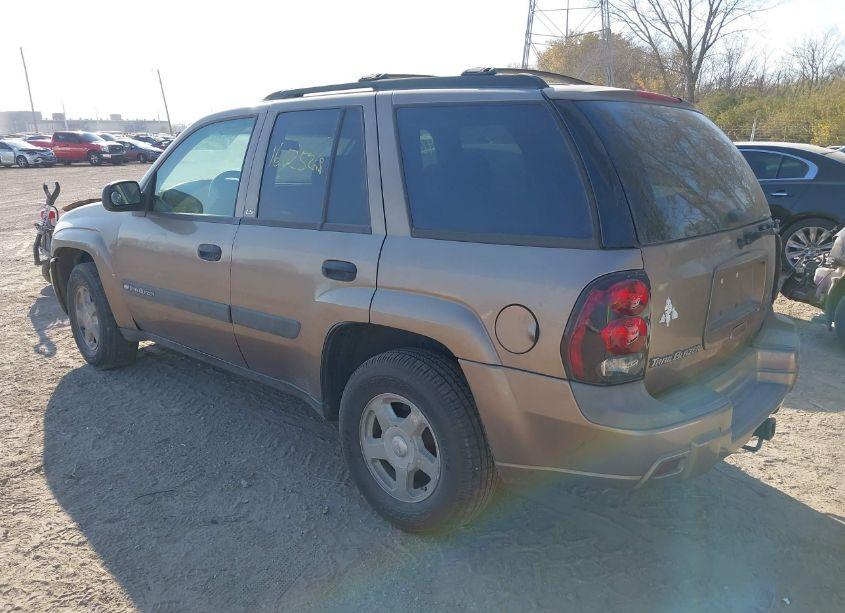 Photo 3 of 2003 Chevrolet Trailblazer LS (VIN 1GNDT13S632122406)